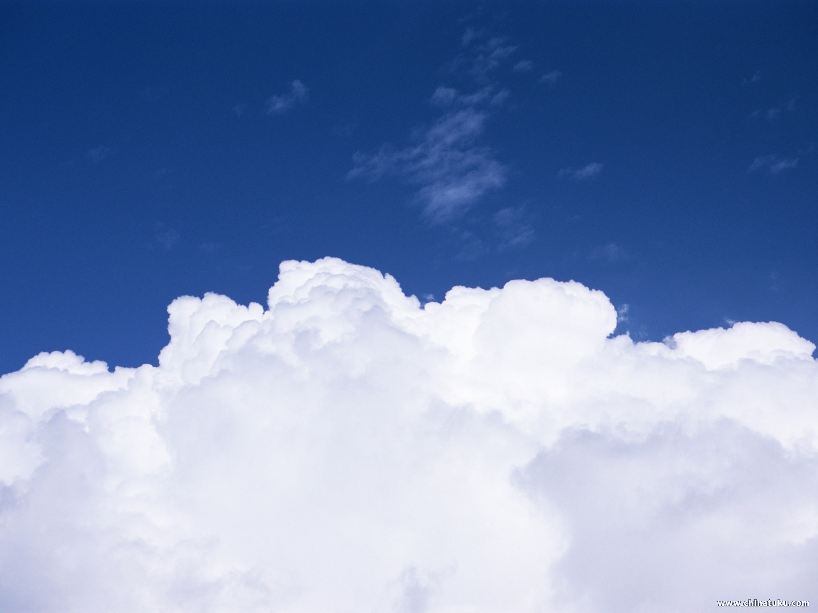 蓝天白云唯美风景图片桌面壁纸 - tt98图片网